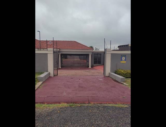3 BEDROOM HOUSE FOR SALE IN NATURENA